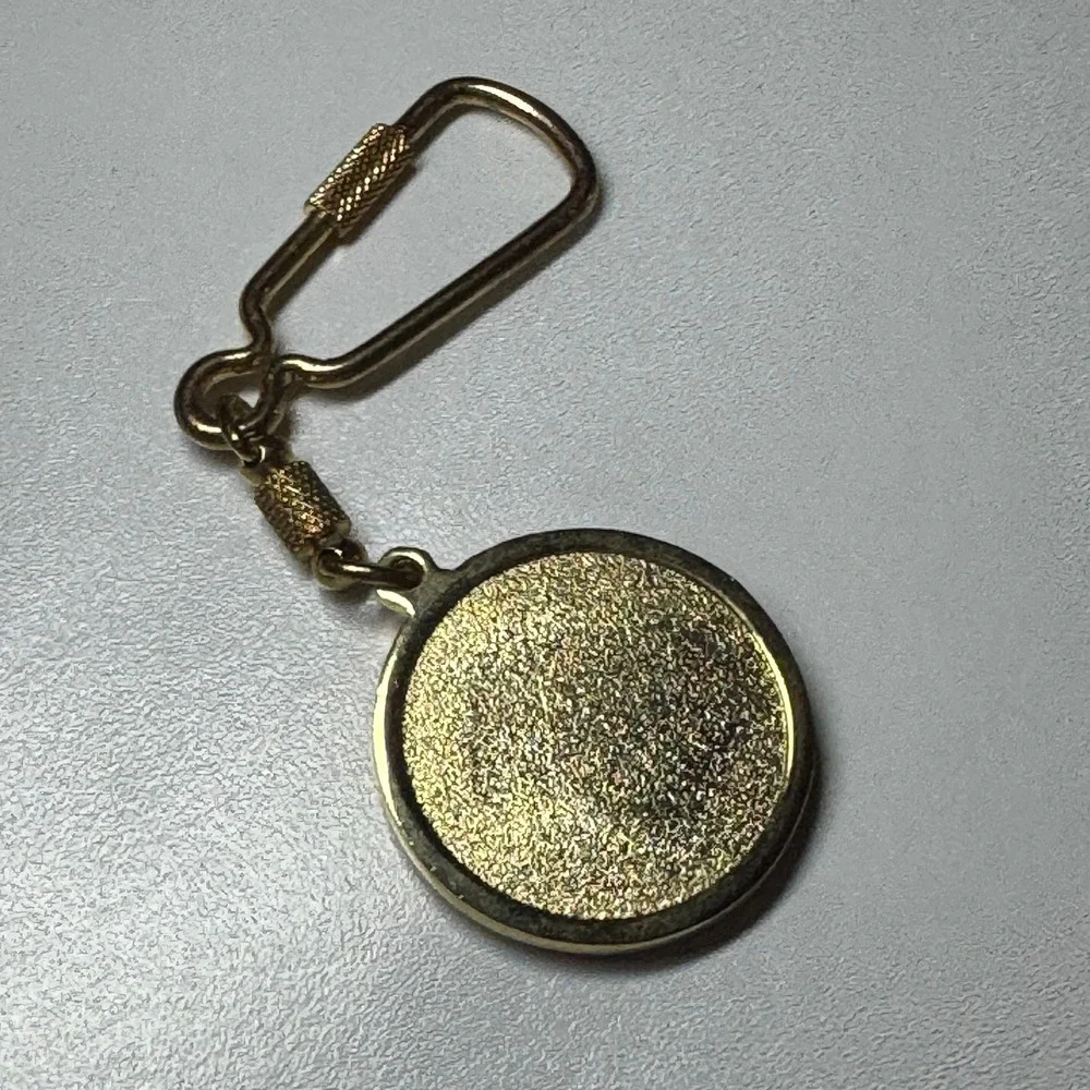 Vintage USA Eagle Keychain Gold Tone‎ Patriotic American Flag Souvenir